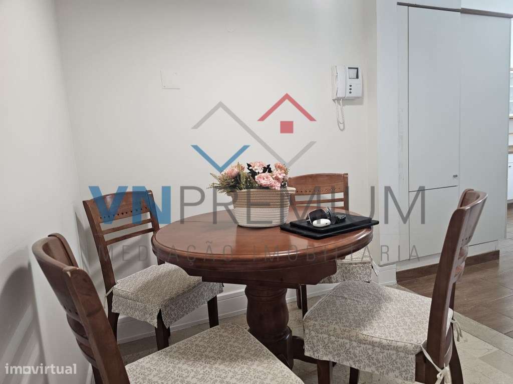 Excelente apartamento T4 em frente ao Casino do Estoril-15