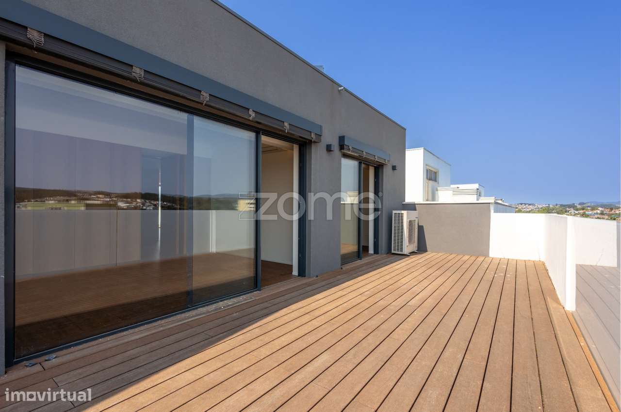 Apartamento T4 Duplex Novo no Prestigiado Edifício Alameda-12