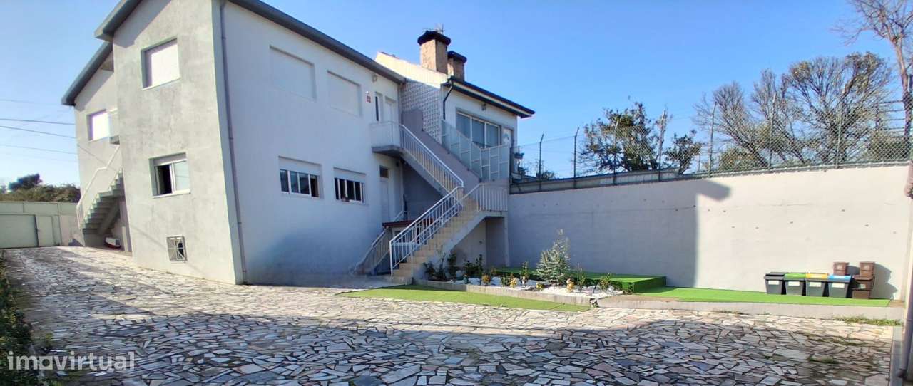 Andar Moradia T3 Renovado, 2 Garagem Individuais em Gondomar-26