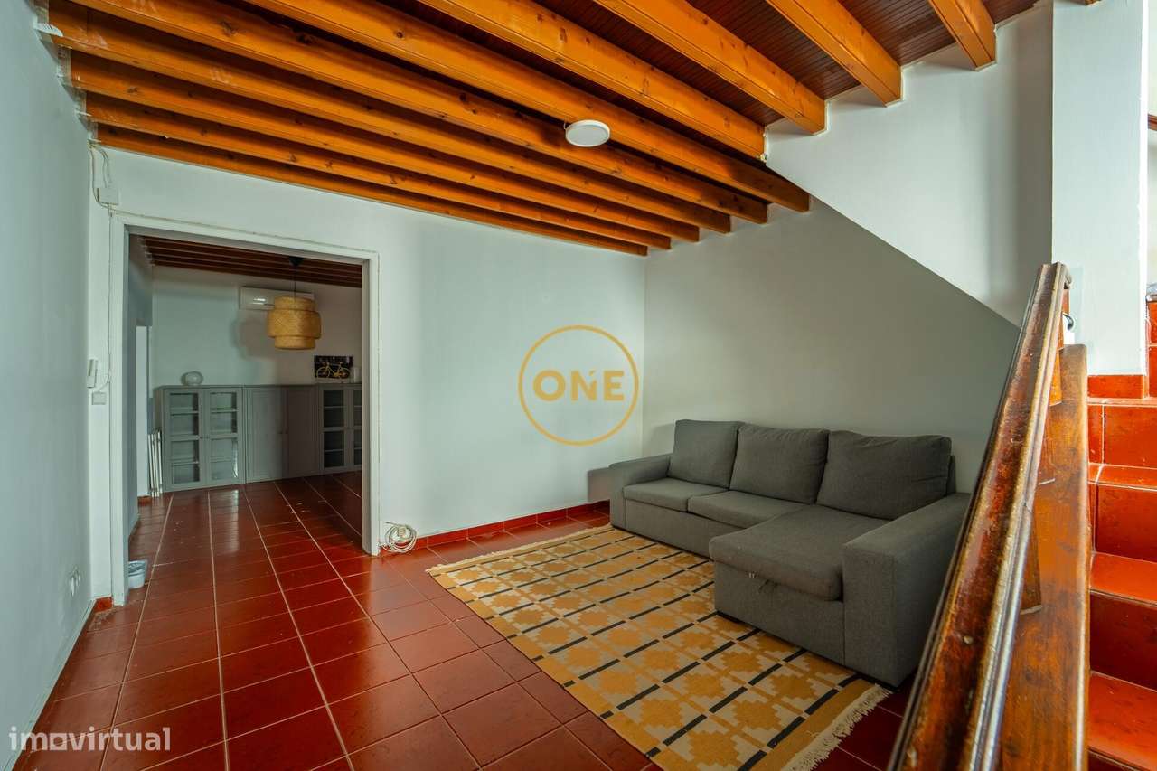 Moradia T2 em Santa Clara com vista mar e excelente localização. - Grande imagem: 2/11