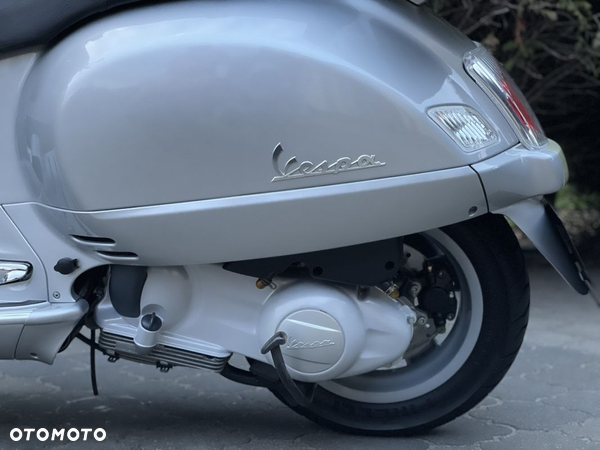 Piaggio Vespa - 35