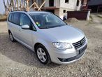 Volkswagen Touran 1.9 TDI Conceptline - 3