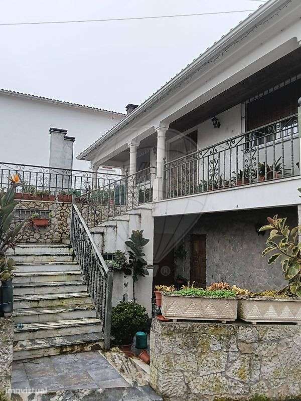 Moradia T5 para venda - Grande imagem: 2/17