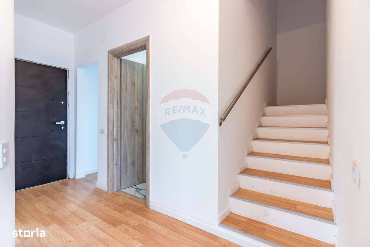 Casă / Vilă cu 5 camere de vânzare Tunari, Dimieni-3