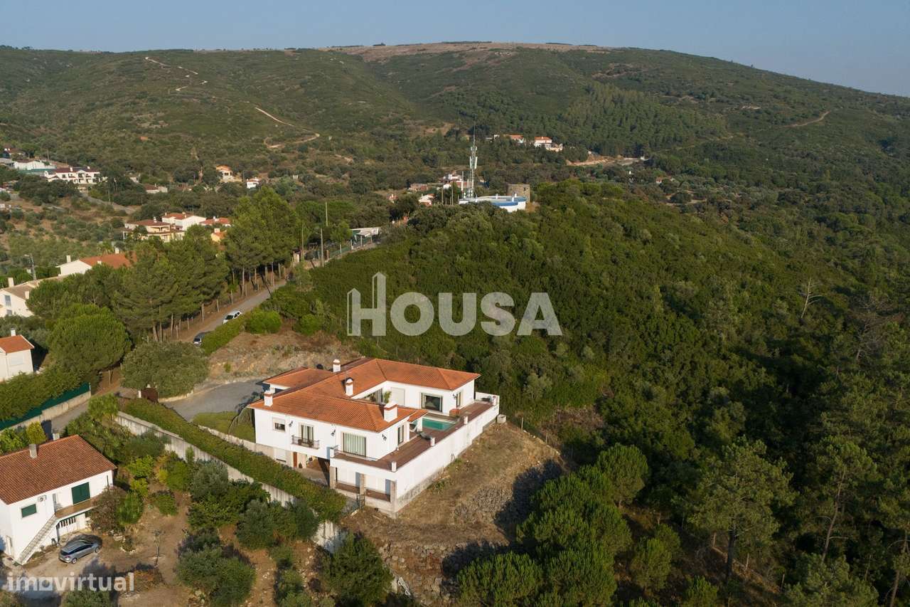 Magnífica Moradia T3+1 com Piscina – Porto de Mós-10