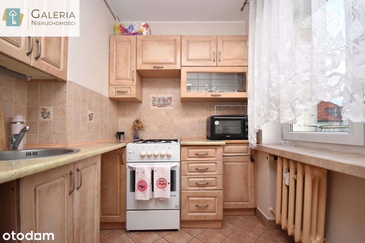 Przytulna kawalerka, I piętro, świetna lokalizacja-2