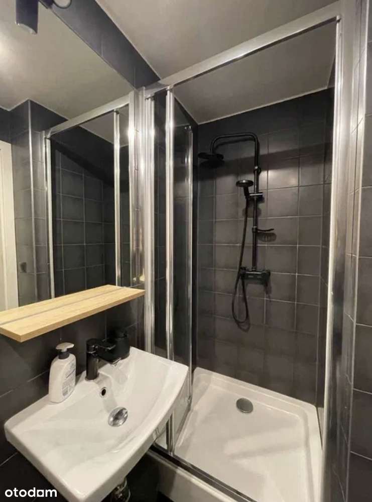 Dwupokojowe mieszkanie w samym centrum, wyremontowane, zadbane - Pełny obrazek: 5/8