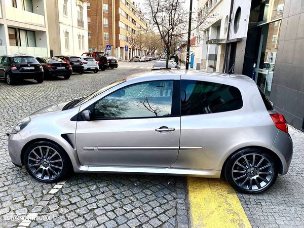 Renault Clio 2.0 16V Sport - 10