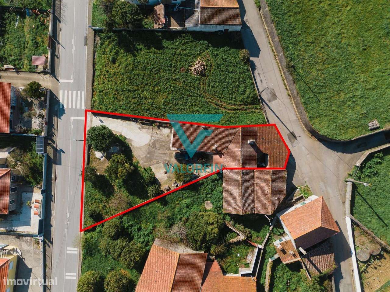 MORADIA T2 Térrea com Terreno e Logradouro | Porto de Mós-15