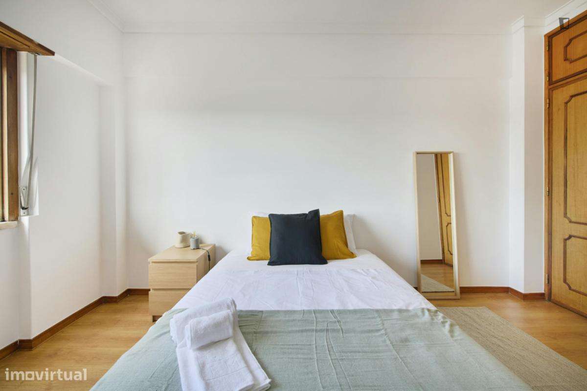 Quarto - localizado em Lumiar Lisbon - Grande imagem: 5/6