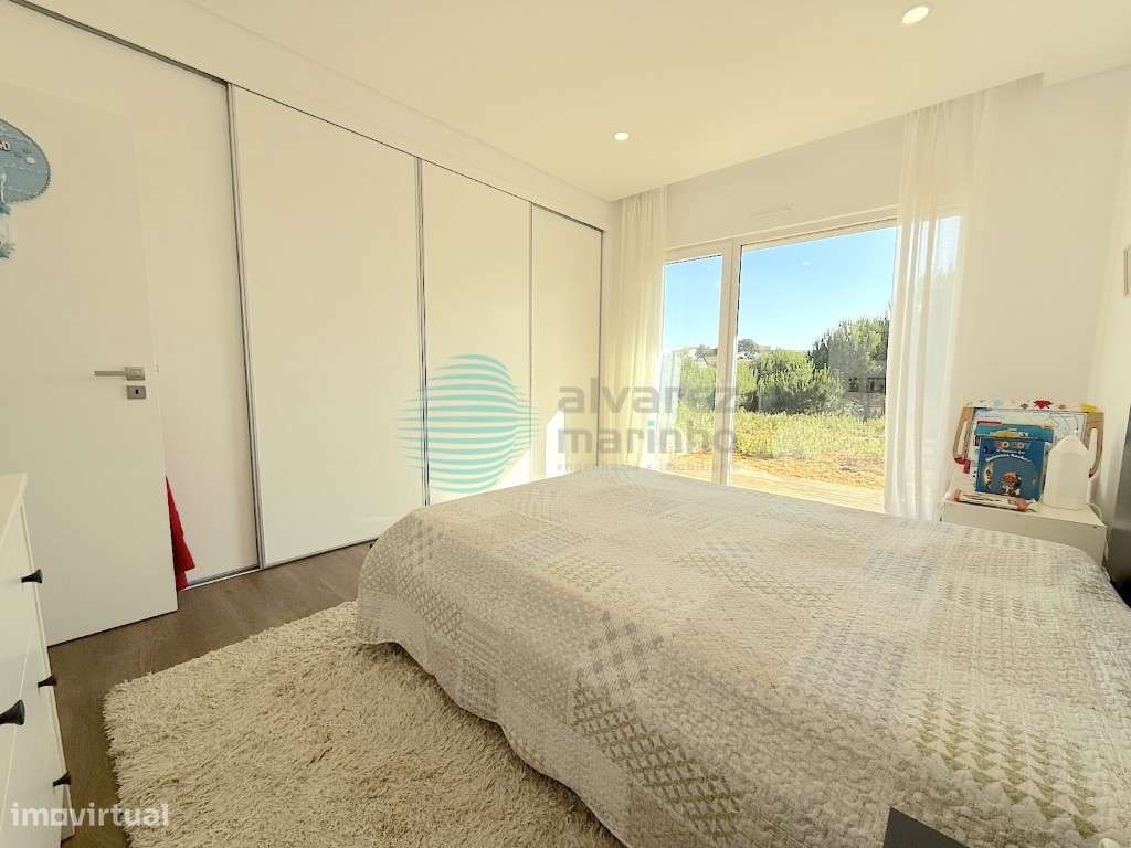 Excelente Moradia/Quintinha PISO TÉRREO V4, Ramalhal-20