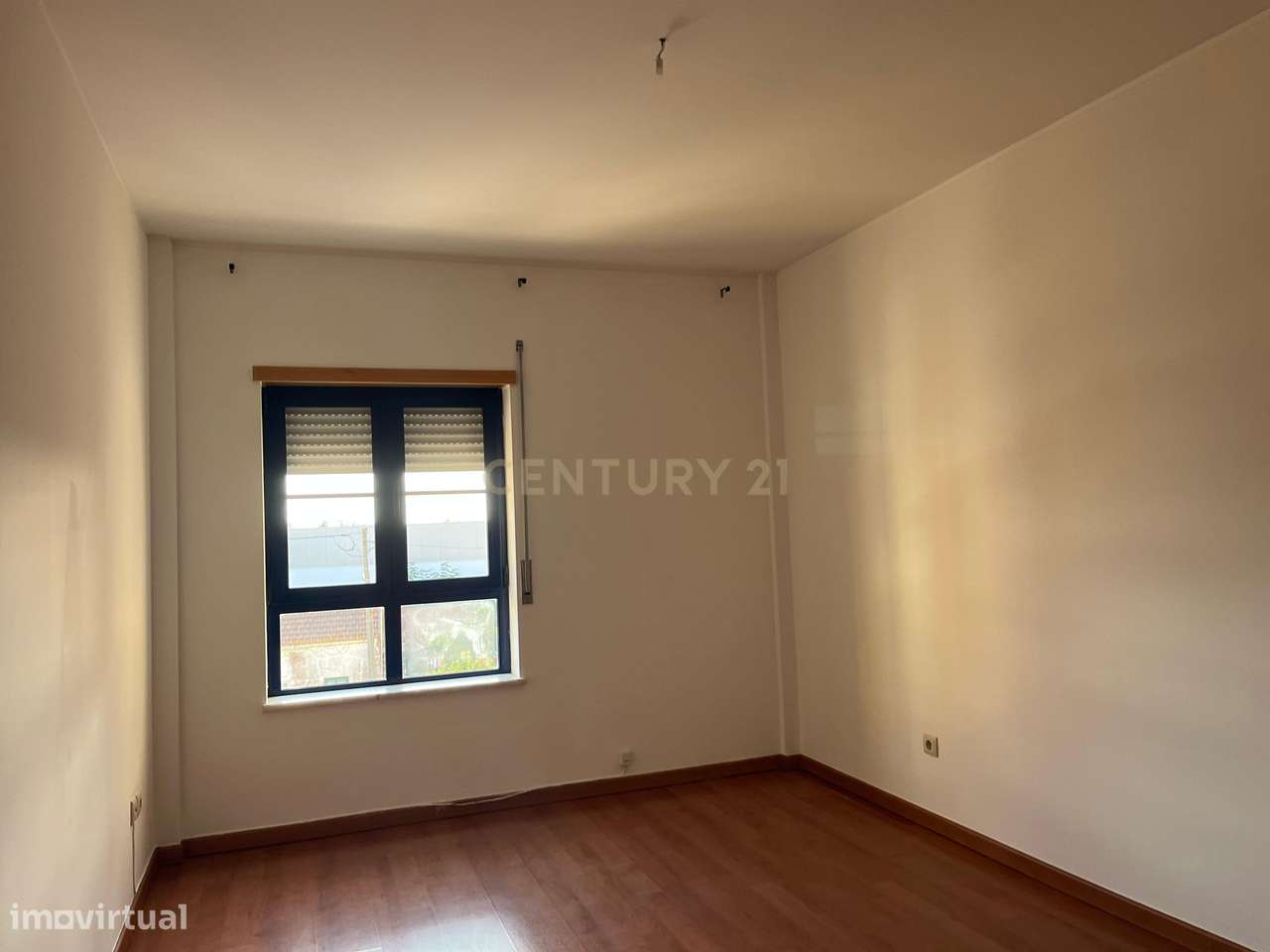 Apartamento T3 em Marinha Grande com Vista e Estacionamento - Grande imagem: 4/31