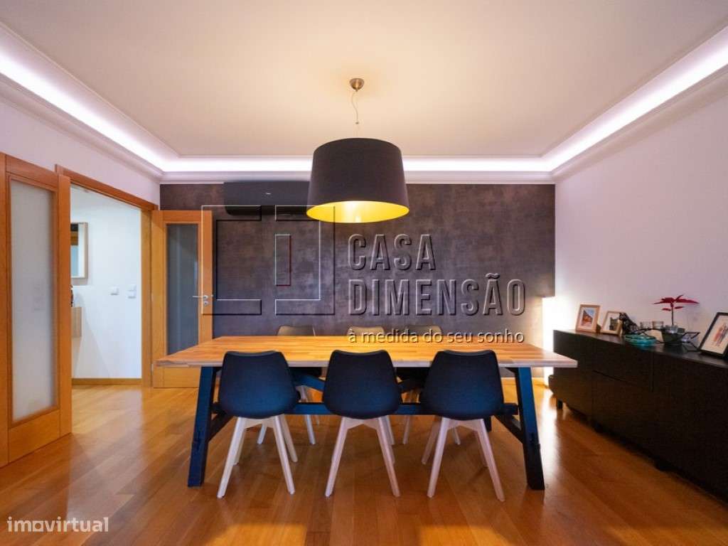 Apartamento de tipologia T2 na Serra de Carnaxide, como NOVO!!-12