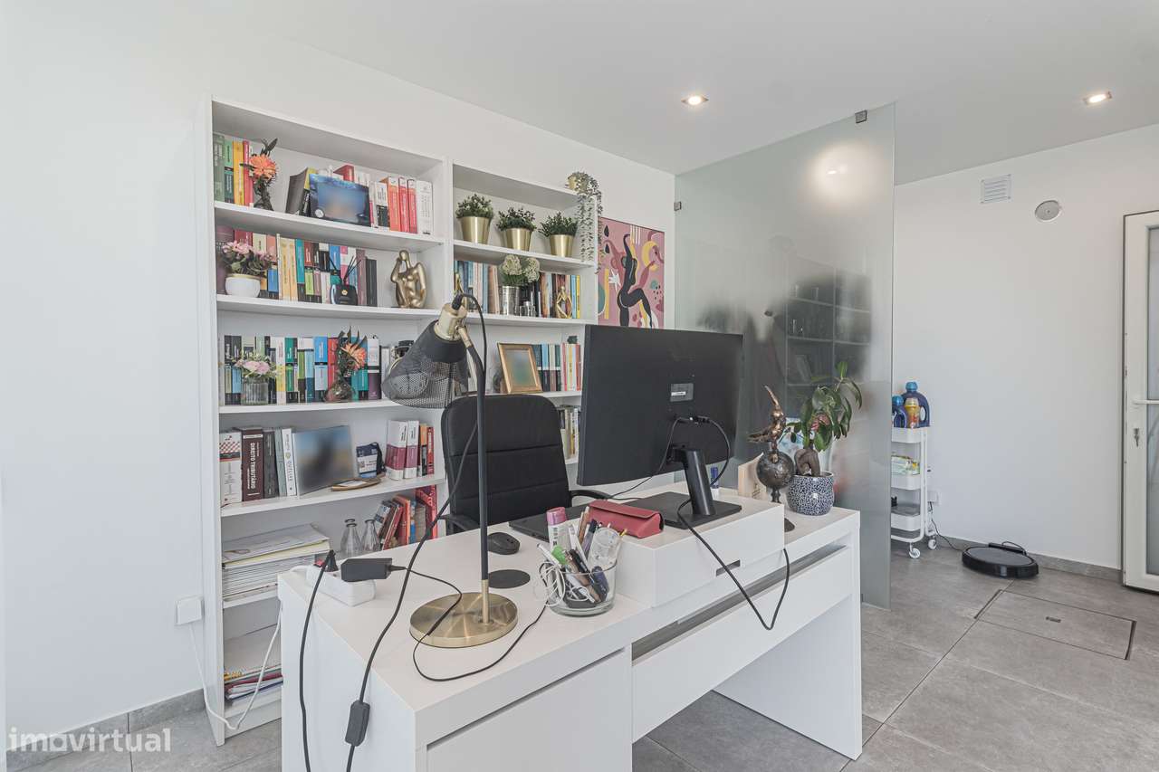 Moradia geminada T3+1 à venda em Quinta das Laranjeiras - Grande imagem: 3/40