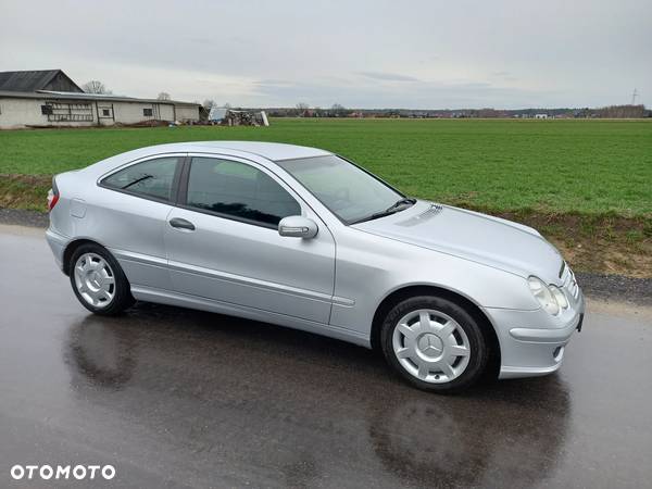 Mercedes-Benz Klasa C 200 Kompressor - 34