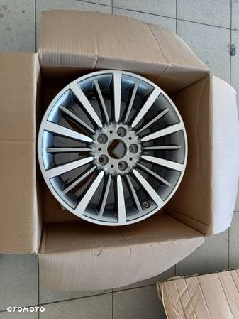 BMW 3 F30 F31 4 F32 F33 8x18 ET34 6796249 6868424 Felga 18" Nowa - 1