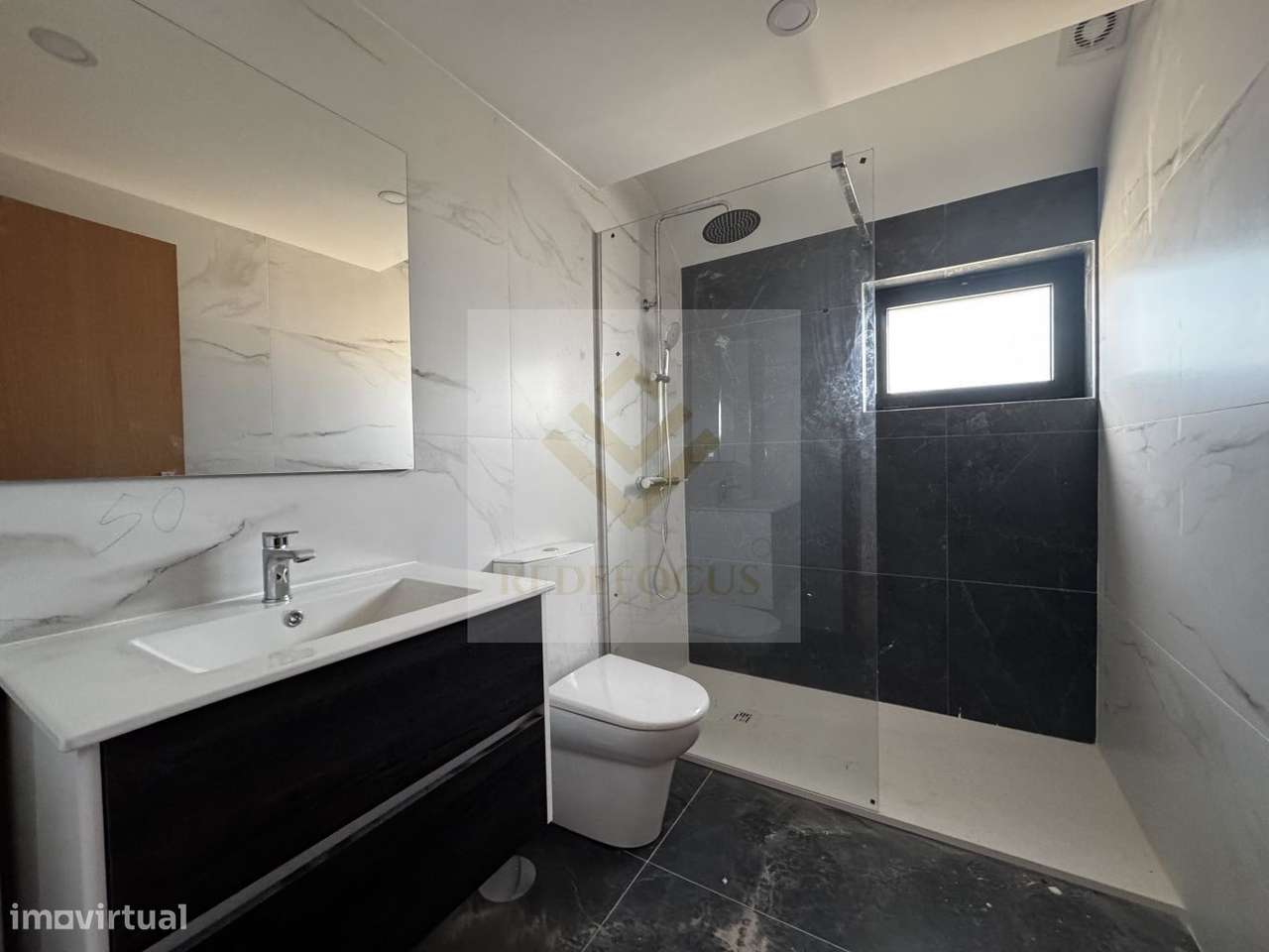 Apartamento T0 Novo no Centro de Ovar-4