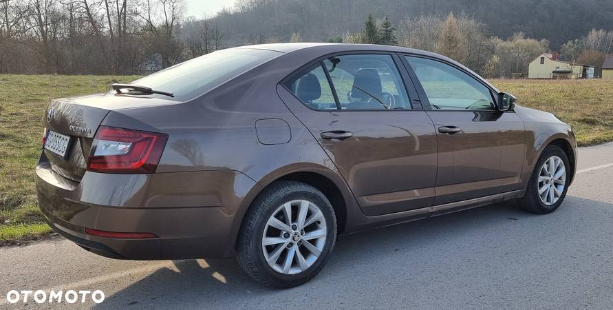 Skoda Octavia - 10