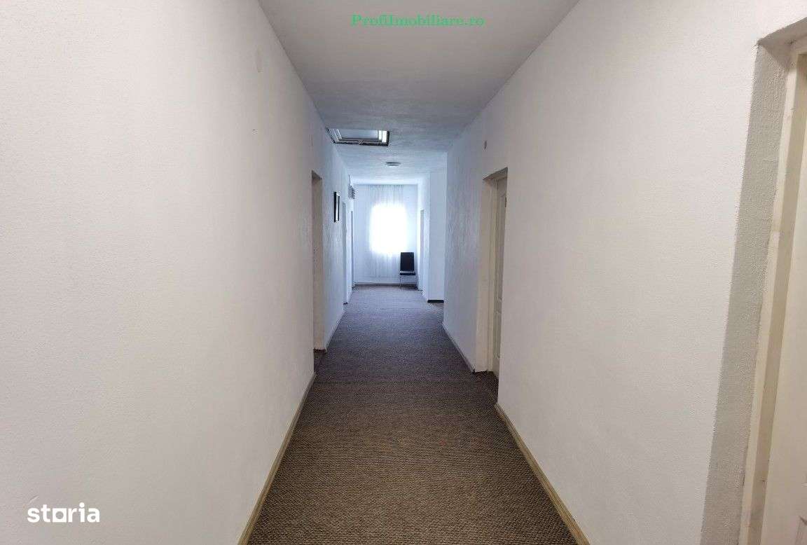 Pensiune P+1 in Paulis cu 20 de camere si teren 4.500 mp - Imagine principală: 4/19