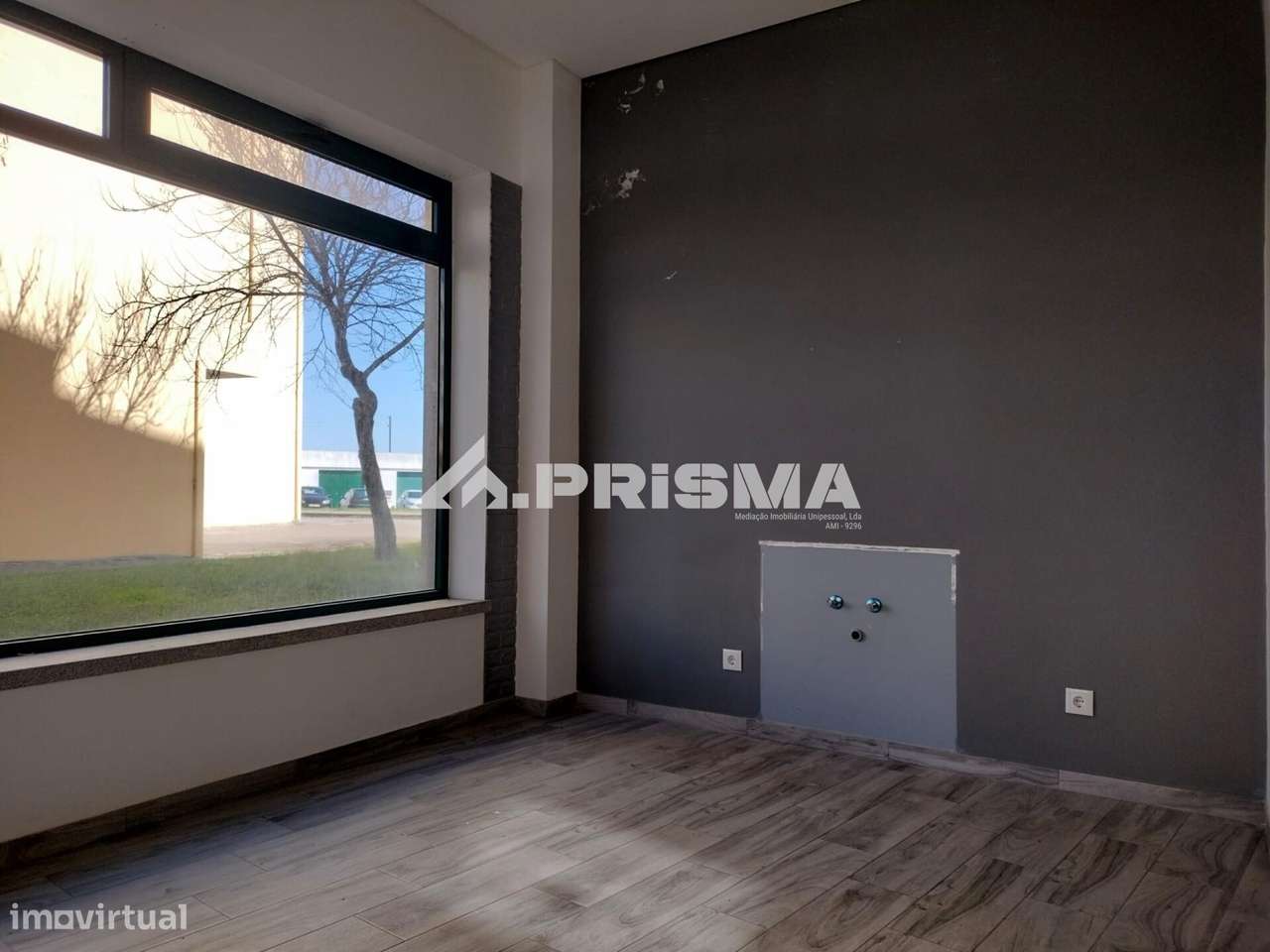 Loja com Boa Apresentação e Excelente Localização - Grande imagem: 3/11