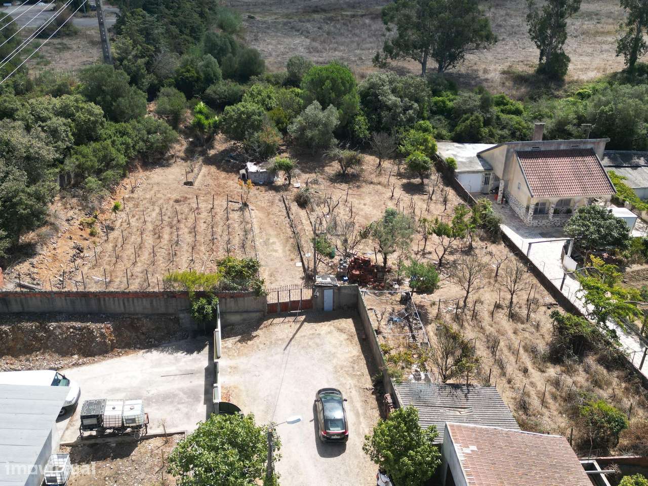 Terreno Urbano com 2200m2 em Dona Maria, Almargem do Bispo - Grande imagem: 2/8