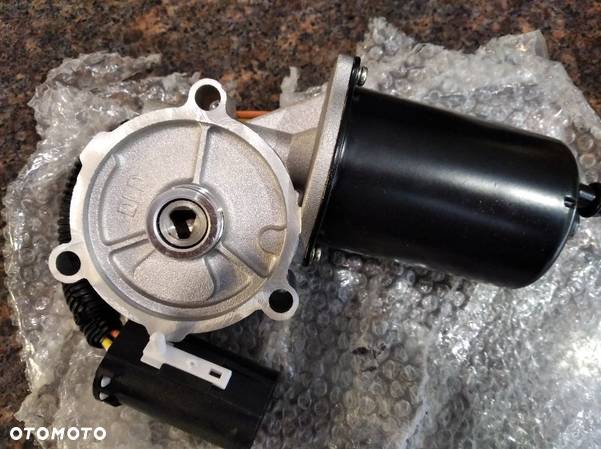 NOWY silniczek reduktora napedow napedu nastawnik Mercedes-Benz M ML 320 350 430 500 55AMG A1635400888 2.3 2.7D 3.2 4.3 5.5 Transfer Case Motor - 4