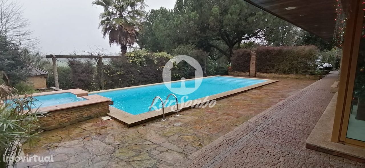 Moradia T3 individual com piscina e terreno em Rates - Póvoa de Var...