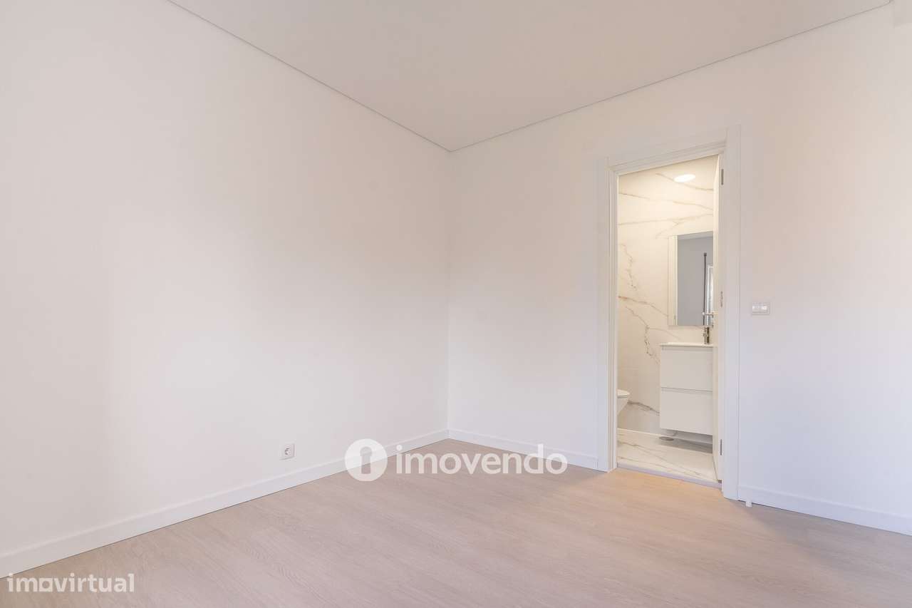 Apartamento T3 remodelado, com cozinha equipada, na Serra das Minas-25
