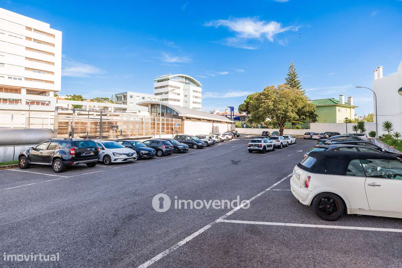 Apartamento T2 com garagem em condomínio com jardim, Paço de Arcos-40