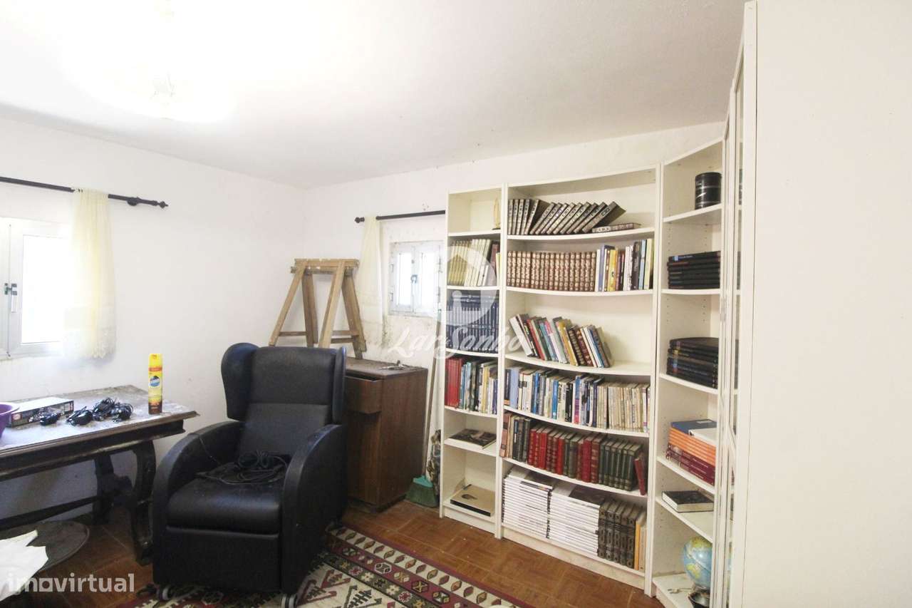 Andar Moradia T1 em Valbom, próximo a Gramido-23