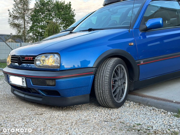 Volkswagen Golf Cabriolet 1.8 - 31