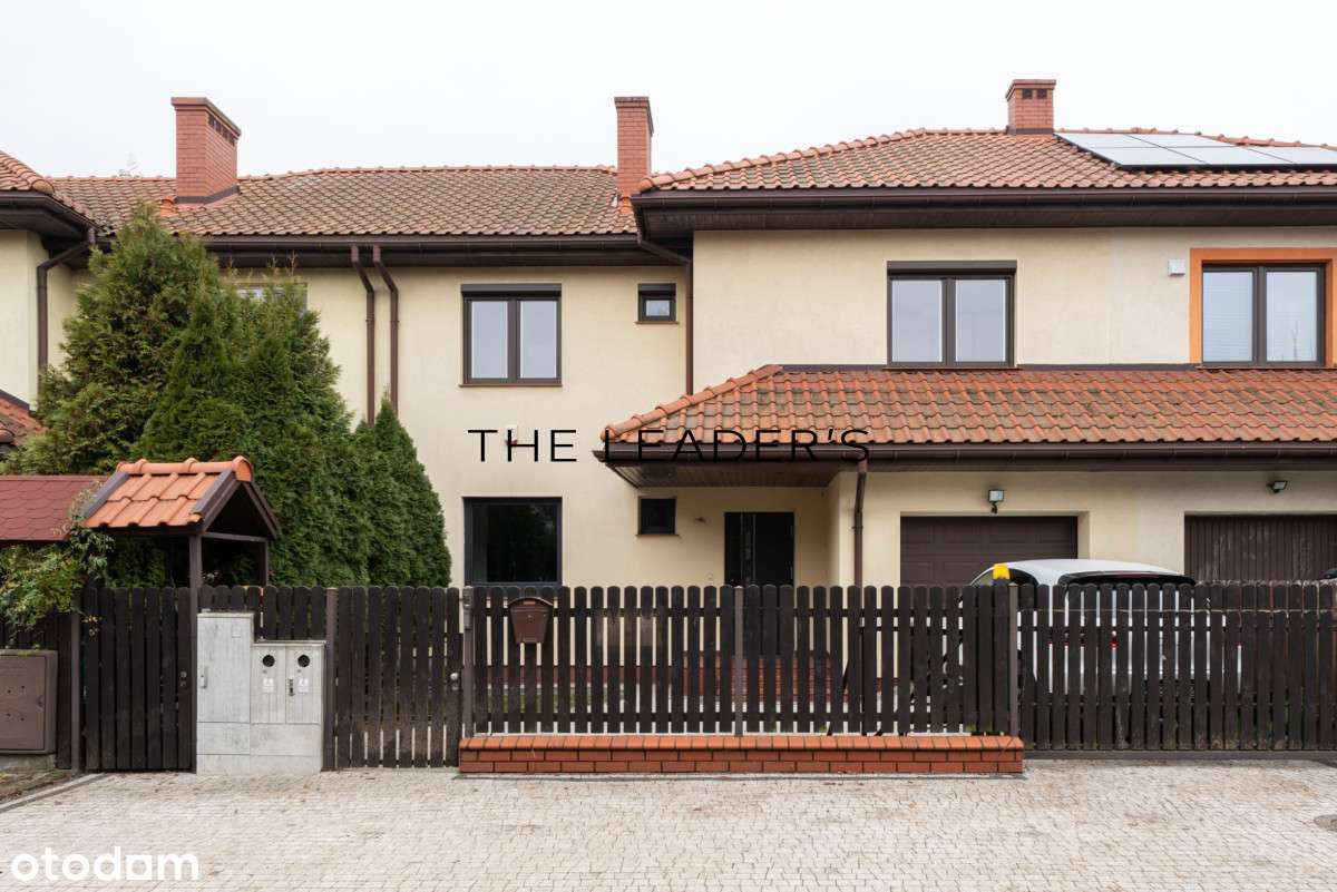 Rodzinny dom po remoncie | Ogródek, garaż, metro-14