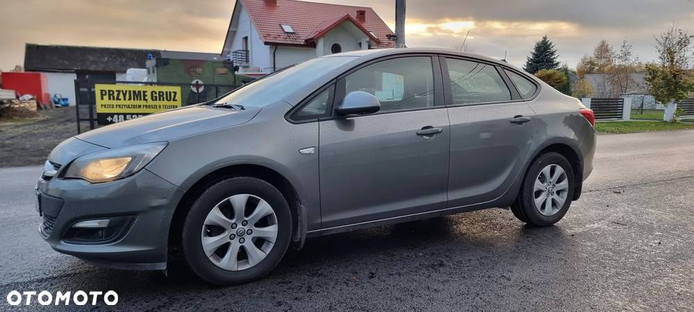 Opel Astra - 9