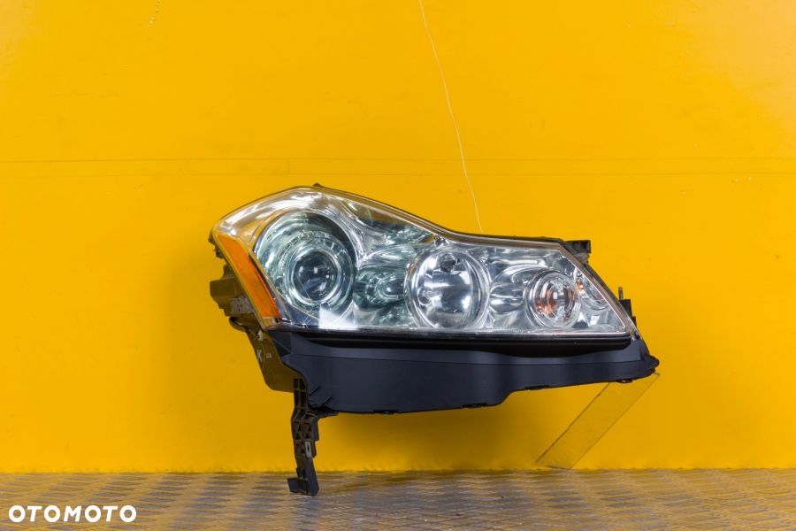 INFINITI Y50 M35 M45 2006- REFLEKTOR LAMPA R USA - 1