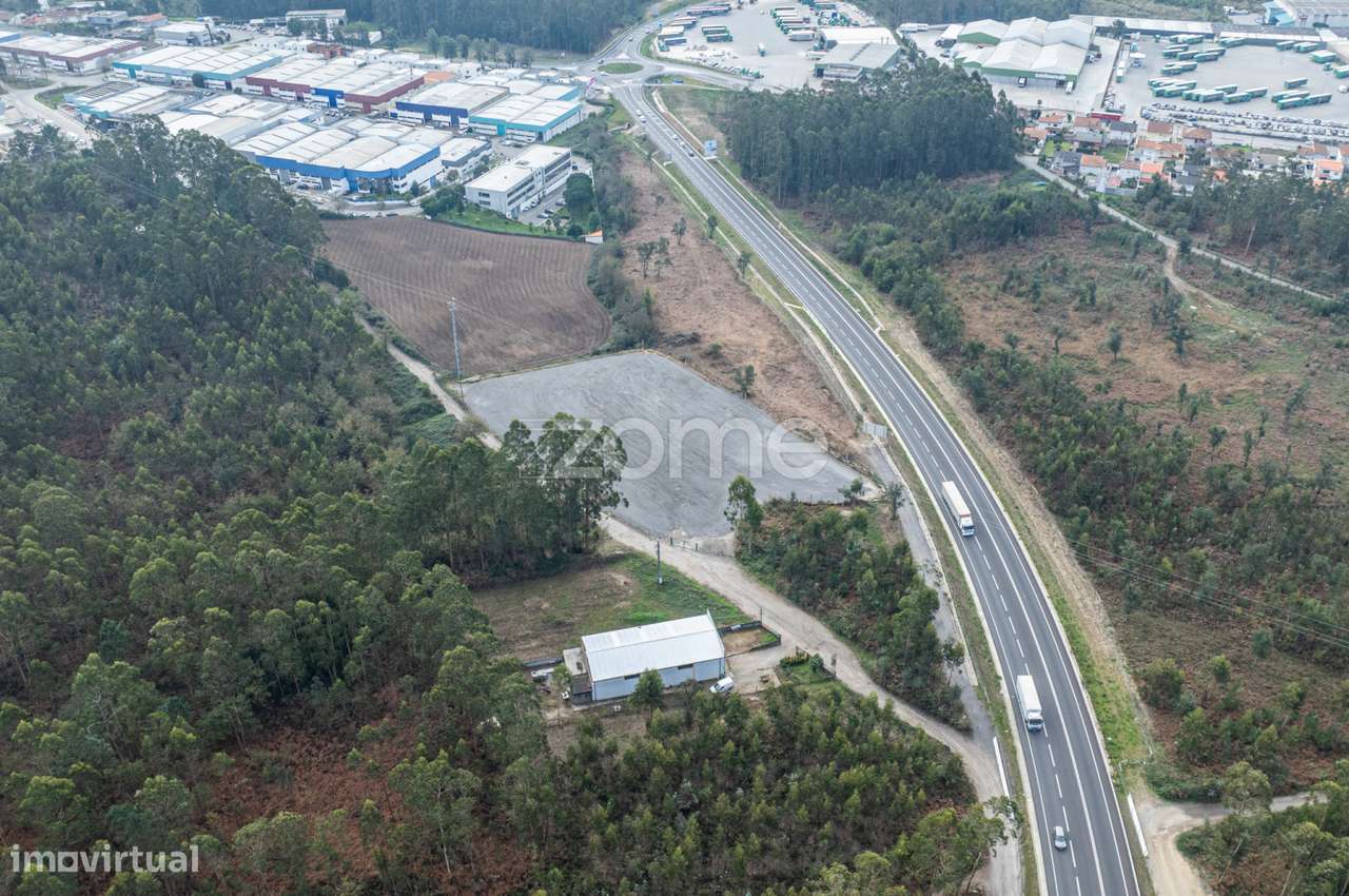 Terreno Vedado á face da nova variante N14 - Grande imagem: 3/14