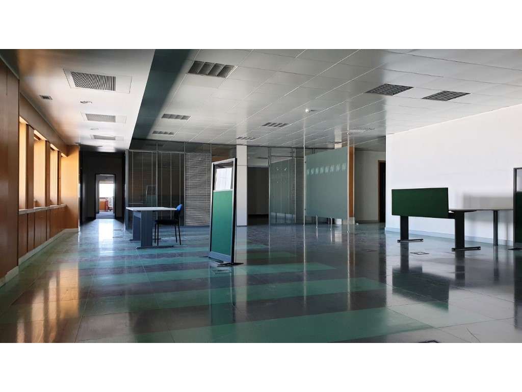 Escritório Alfragide Arrendamento | 294 m2 | Edifício Tejo - Grande imagem: 3/22