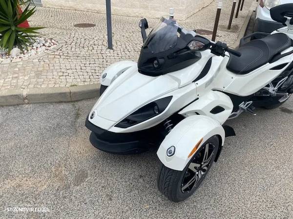 Can-Am Spyder RS S - 3