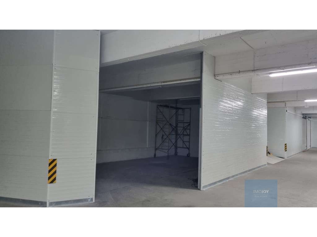 Armazém para Arrendamento na Portela - Grande imagem: 4/13