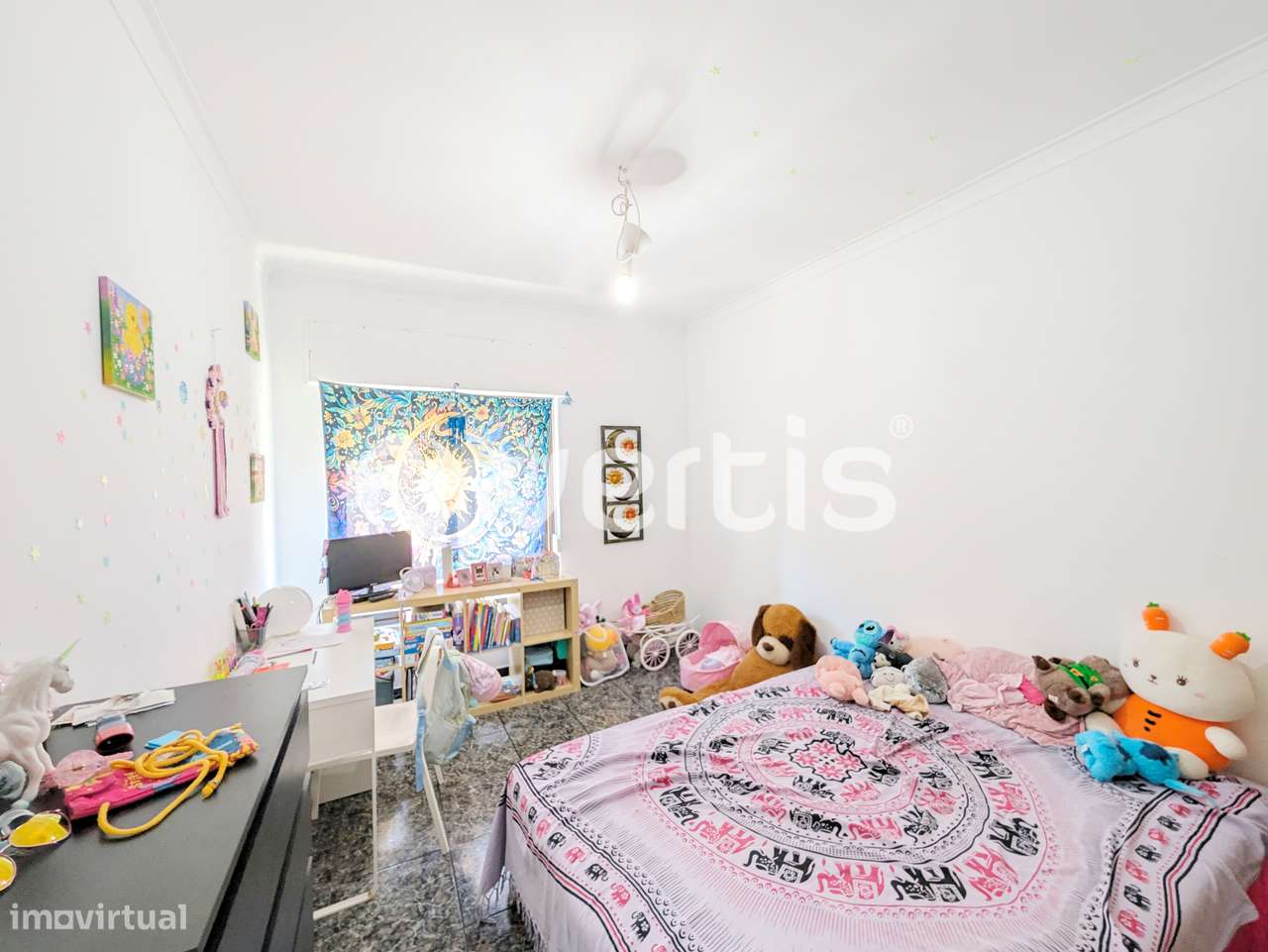 Apartamento T2 remodelado no centro do Barreiro-20