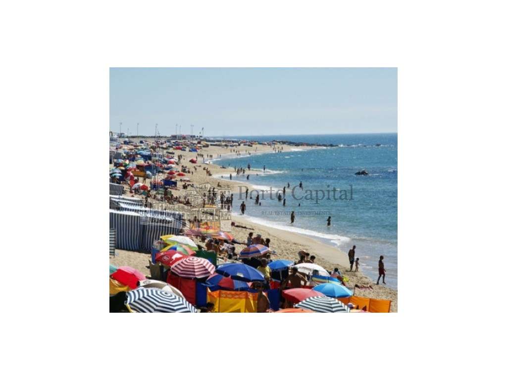 EXCELENTE MORADIA MODERNA E LUMINOSÍSSIMA- 4 FRENTES, JARDIM A 5 MI... - Grande imagem: 4/21