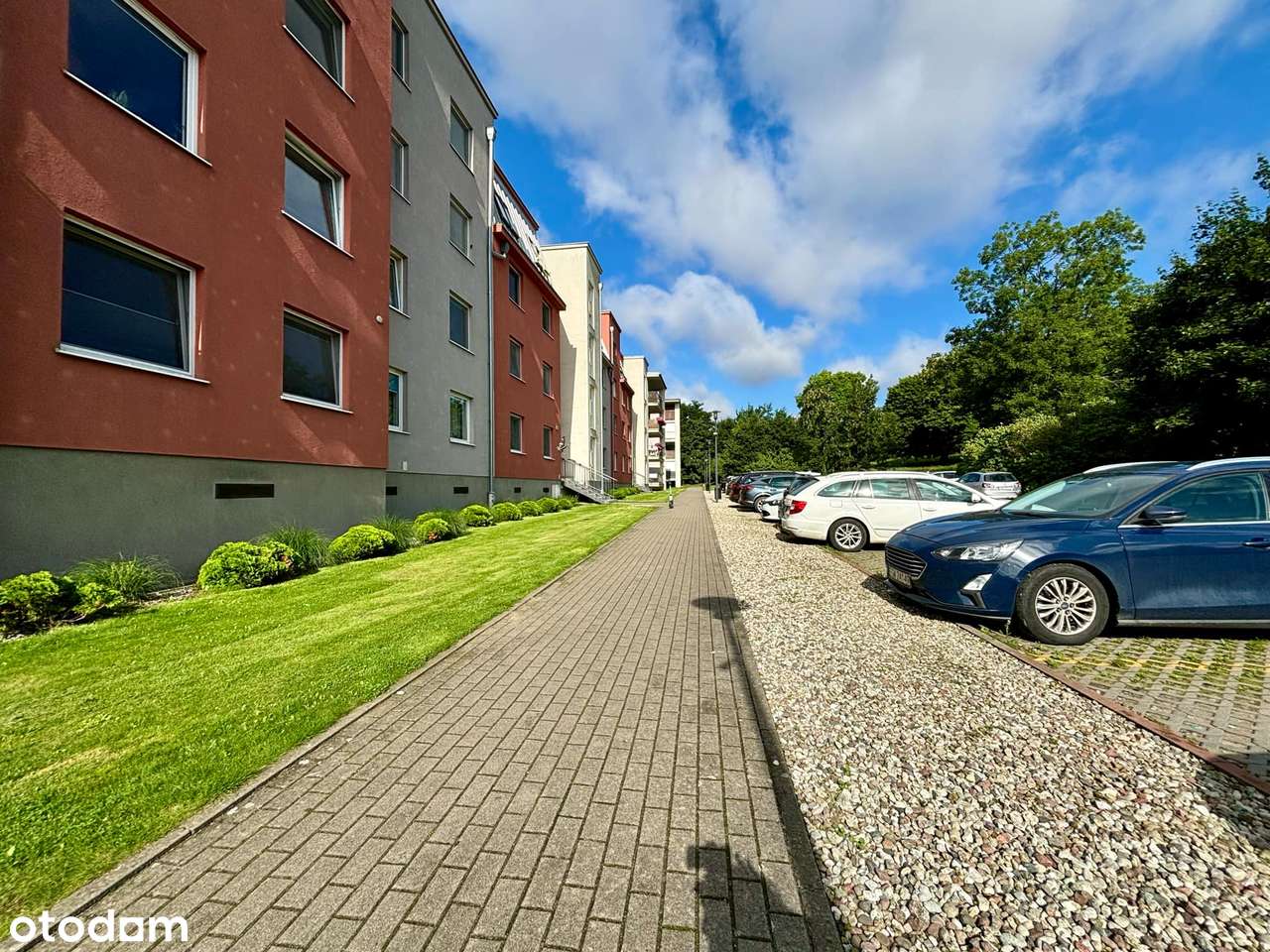 Przestronne mieszkanie + miejsce w hali garażowej - Pełny obrazek: 4/19