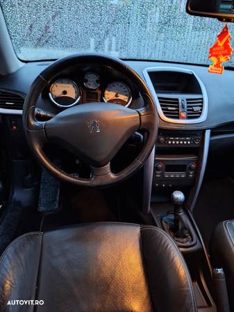 Peugeot 207 CC 1.6 HTP Eclipse - 12