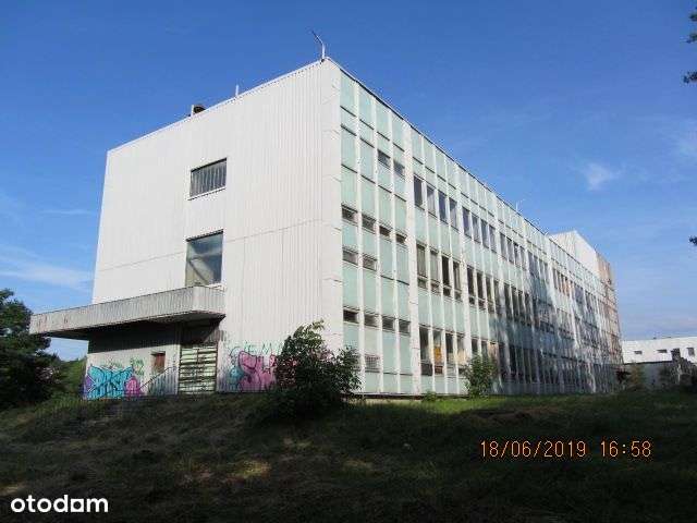 Obiekt Wielofunkcyjny ze schronem-15