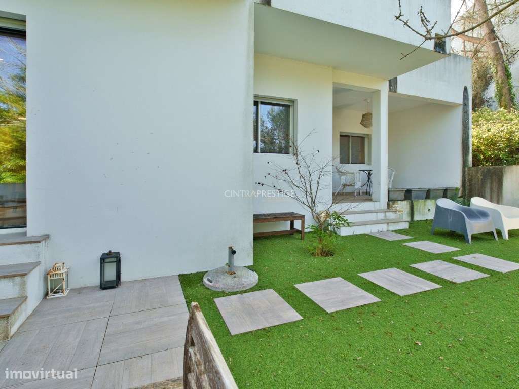 Moradia T5 Remodelada com Painéis Fotovoltaicos - Monte Santos, Sintra-35