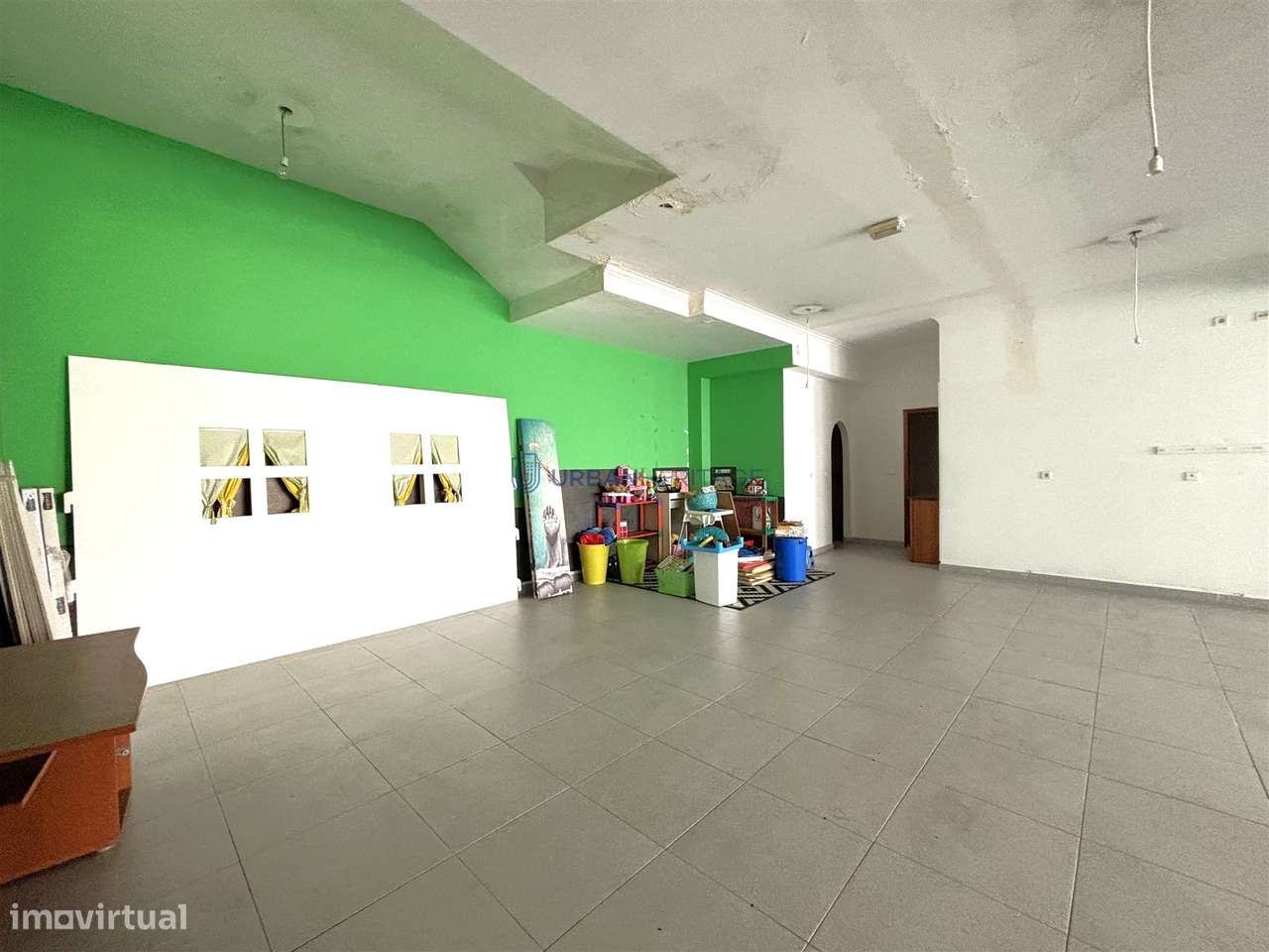 Loja  Venda em Mina de Água,Amadora - Grande imagem: 5/18