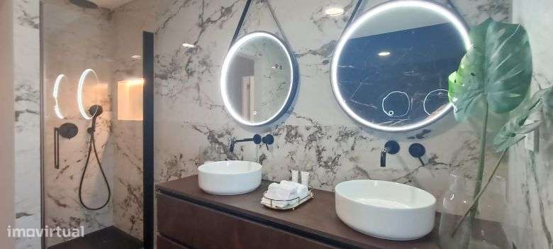 Moradia Independente T4 na Herdade da Aroeira com piscina, garagem a 2-42