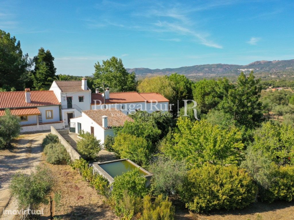 Quinta com duas casas em Ribeira de Nisa