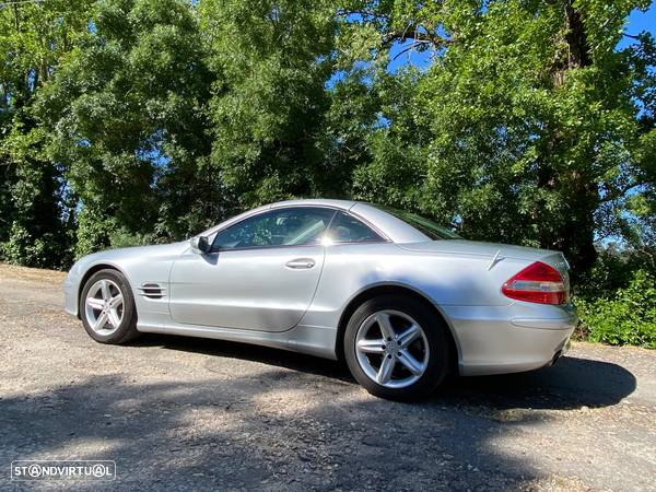 Mercedes-Benz SL 350 Standard - 22