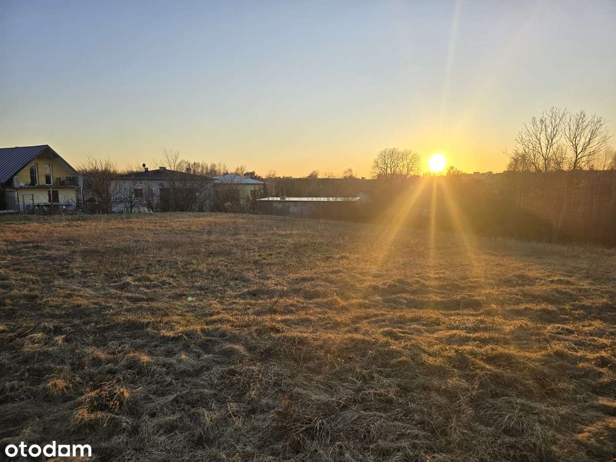 Duża szeroka działka w drugiej linii zabudowy Najdziszów-3