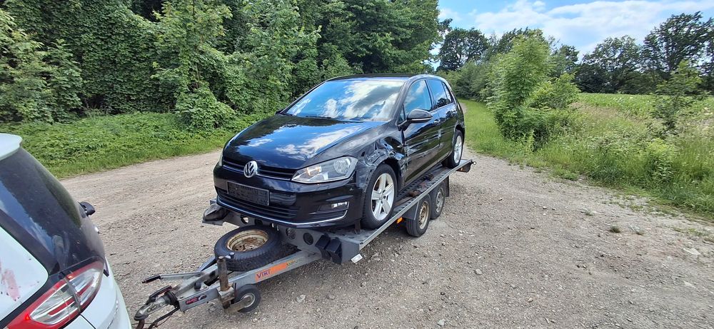Volkswagen Golf VII 2.0 TDI BlueMotion Technology Lounge 2015